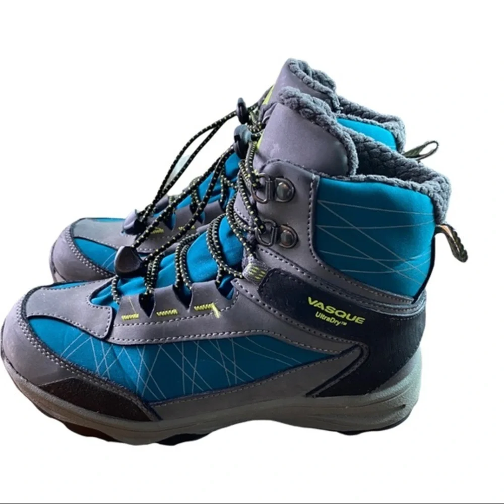 Vasque UltraDry Youth Hiking Boots #7247 - Size 2